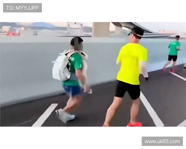 主办方回应背婴儿跑港马被退赛